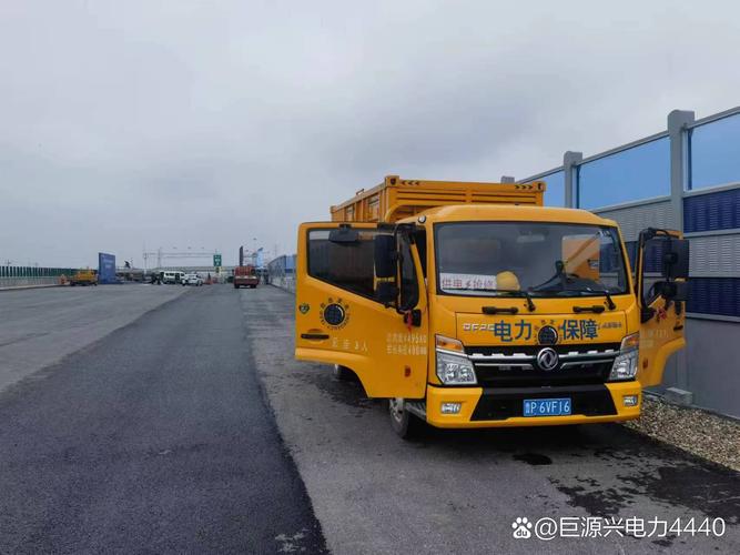 1000kW发电机租赁 从应急备电到移动生活空间的跨界融合